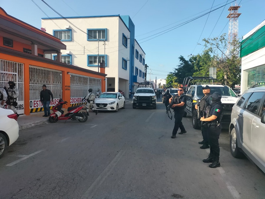 Rescatan a 20 niños y adolescentes de una vecindad de Playa del Carmen