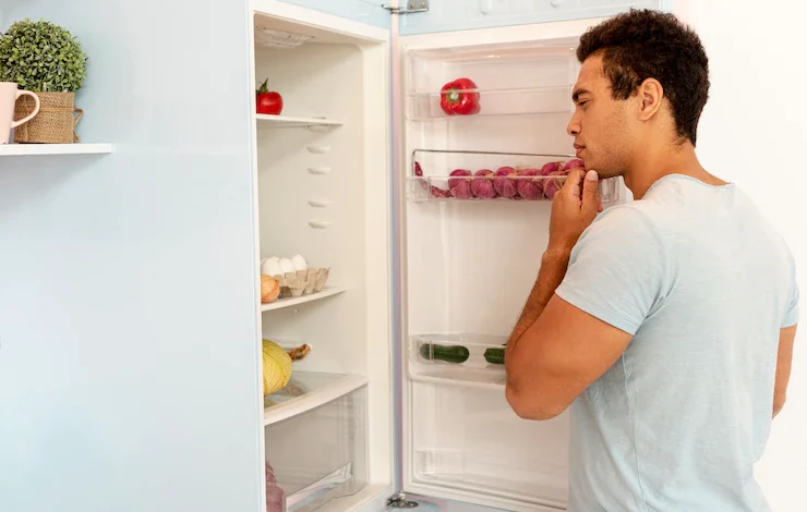 ¿Por qué el refrigerador tiene una luz interior y el congelador no? La razón es muy sencilla