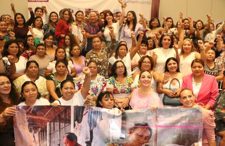 Mujeres yucatecas manifiestan su respaldo a Claudia Sheinbaum