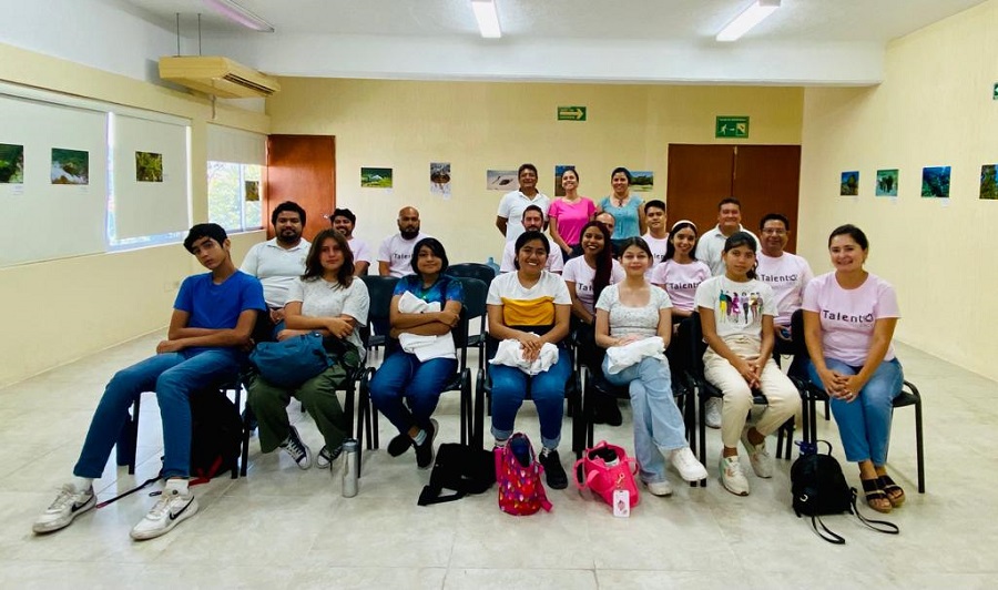 Jóvenes de secundaria inician su estancia Talento CICY en Mérida y Cancún