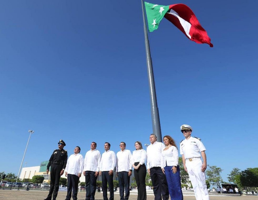 Ondea de nuevo la bandera de Yucatán