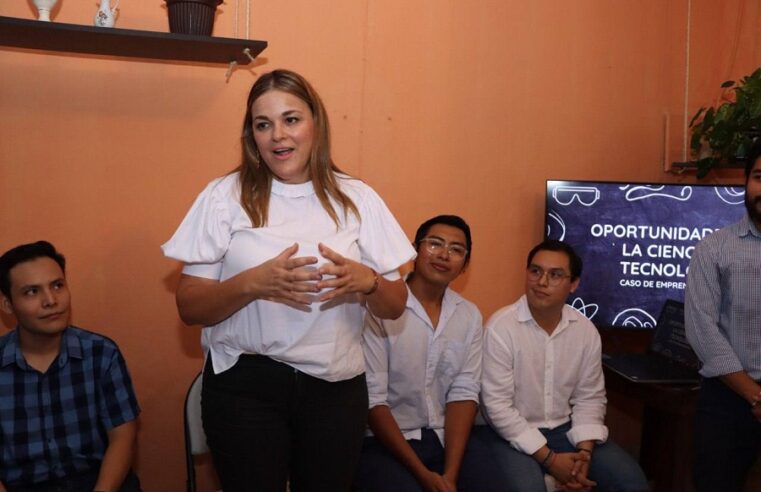 Jóvenes y Cecilia Patrón hacen equipo para difundir en Mérida la ciencia y la tecnología