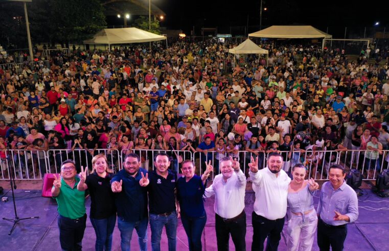 Con más de 4,000 personas, el PAN Mérida celebra en el sur 84 años de trabajo por la ciudad