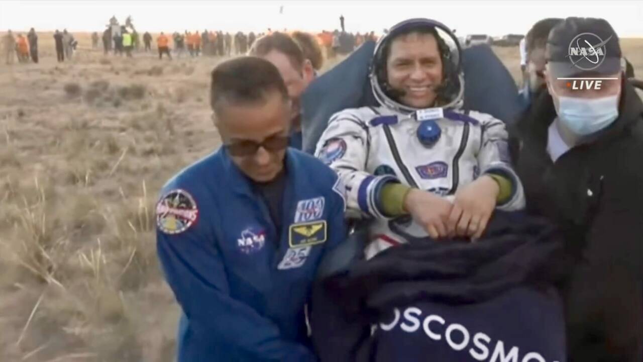 Después de un año en el espacio, por fin volvió a la tierra astronauta latino