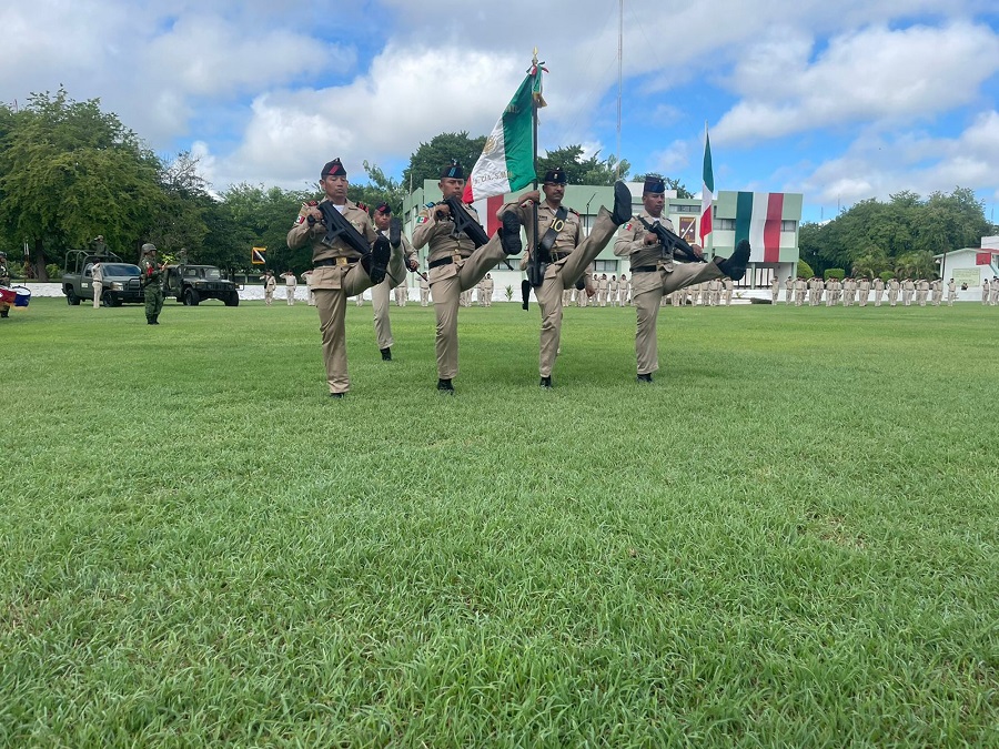 Jóvenes de Campeche, Quintana Roo y Yucatán realizan encuadrados el Servicio Militar