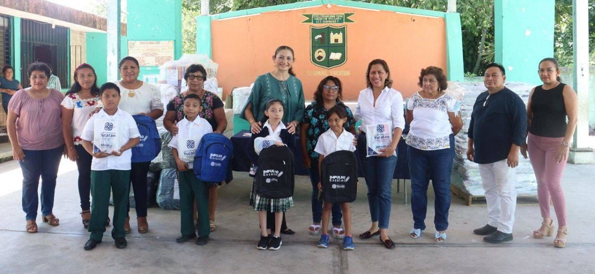 Con “Impulso Escolar”, familias yucatecas ahorran 2,950 pesos por cada estudiante