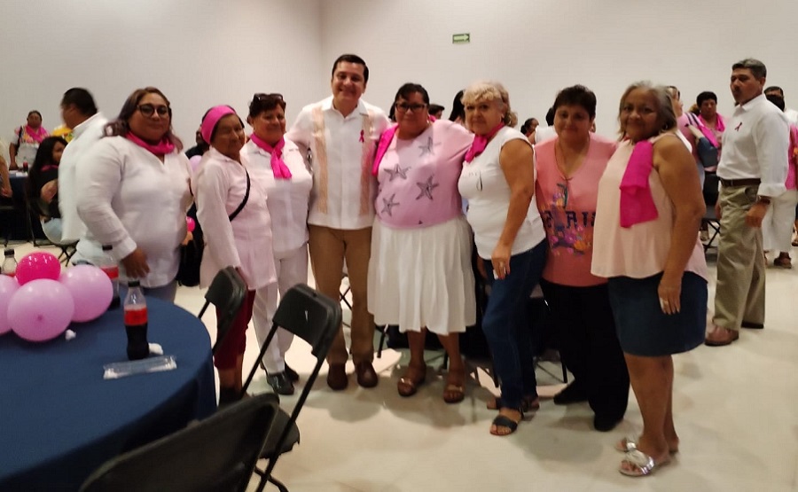 Reconocen a Manuel Díaz Suárez por su lucha contra el cáncer en Yucatán