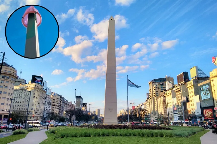 Le ponen un preservativo al obelisco de Buenos Aires por un estreno de Netflix