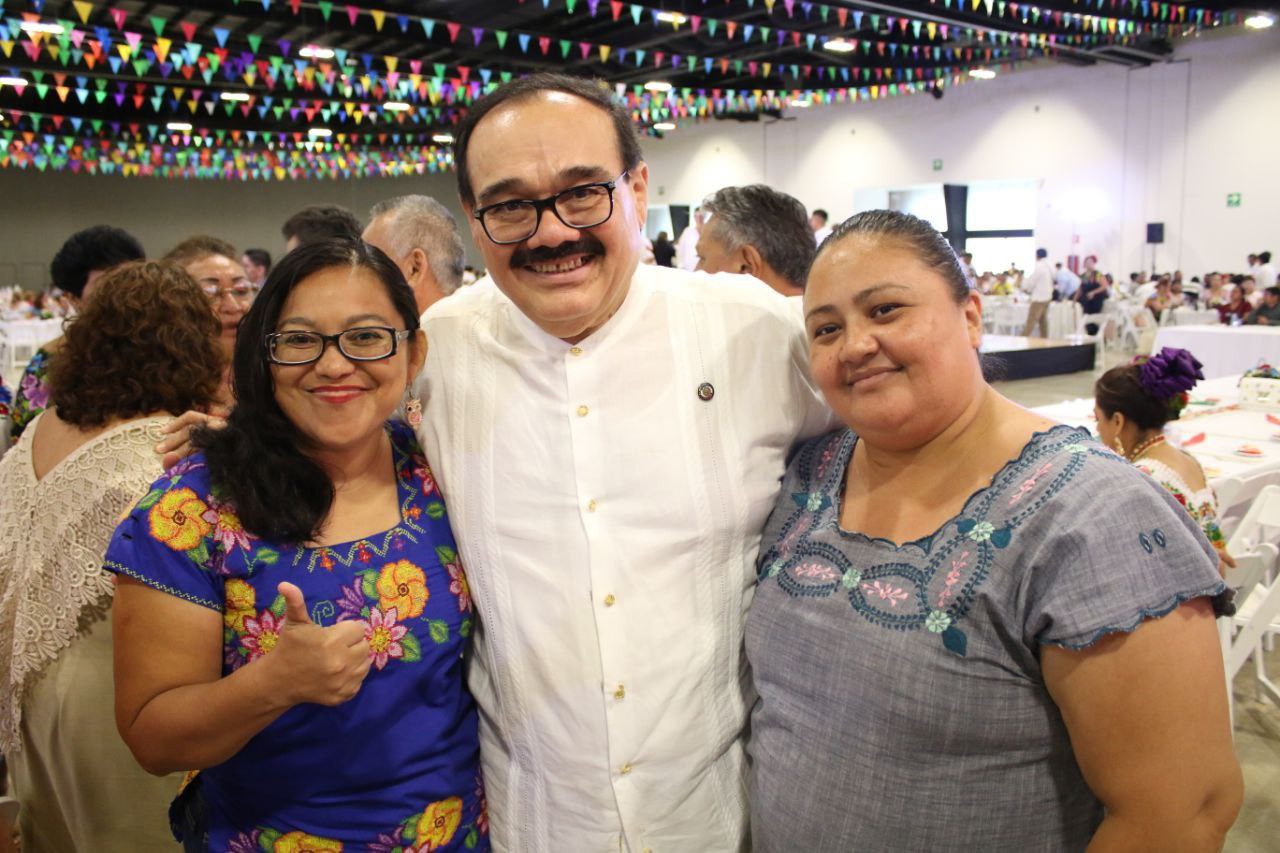 Ramírez Marín promueve derechos y dignidad de las mujeres de la tercera edad