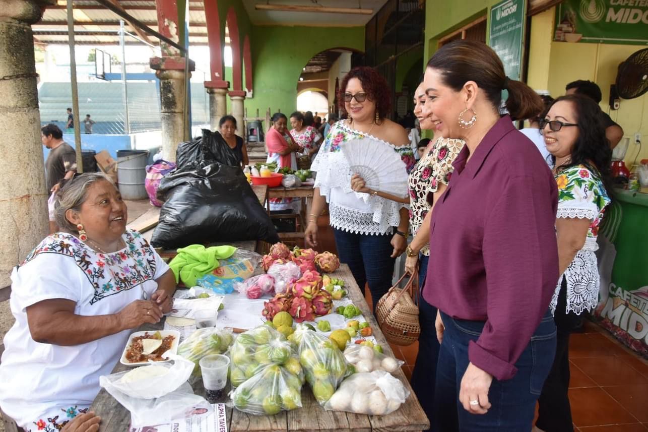 Alpha Tavera lleva a Muna su mensaje de cercanía con “el poder de la esperanza”