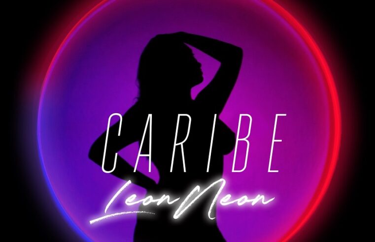La cantante mexicana León Neón sorprende con su nuevo flow latino ‘Caribe’