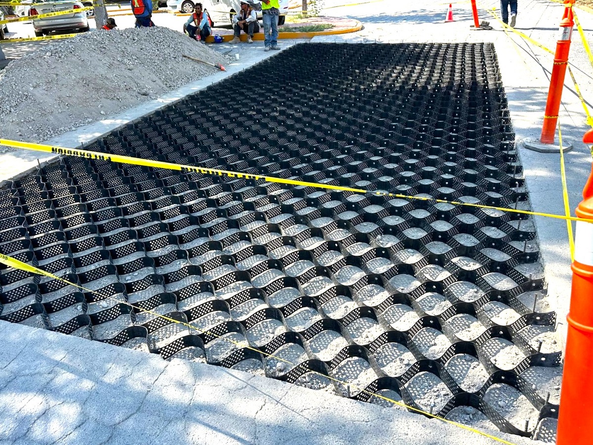 ¡Ojo Renán Barrera! Crean pavimento flexible de concreto al que no le salen baches