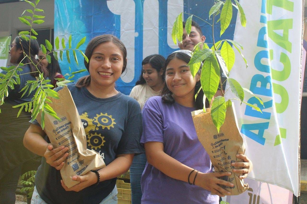 Estudiantes del Instituto Tecnológico Superior de Motul se suman a la arborización de Yucatán