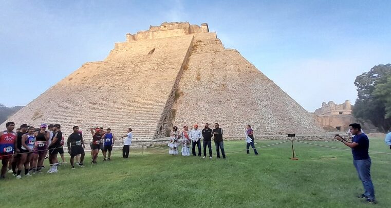 Hazael Gutiérrez Watla gana la tradicional Carrera Uxmal-Muna