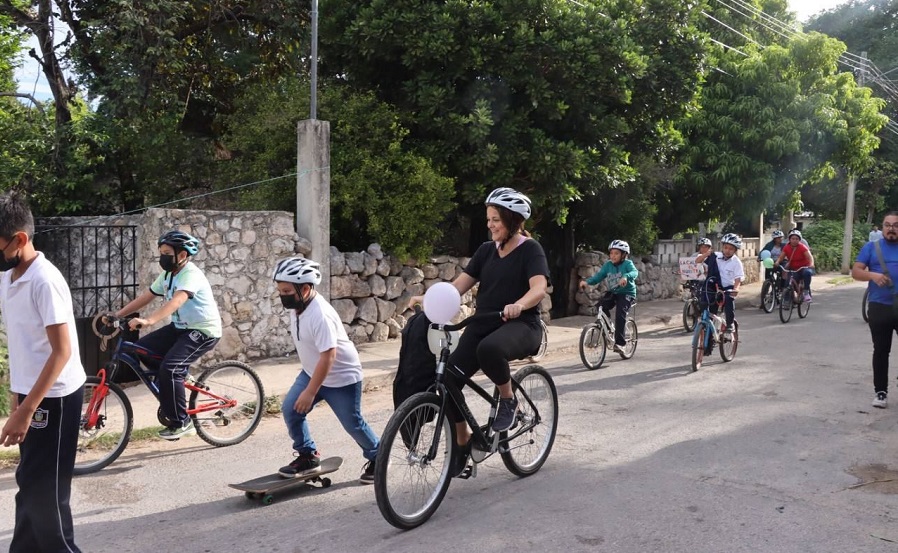 Cecilia Patrón hace equipo  por una movilidad segura y sostenible de los niños