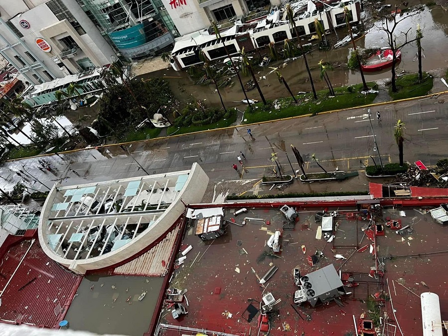 El huracán Otis deja 27 muertos y cuatro desaparecidos tras su devastador paso por Acapulco