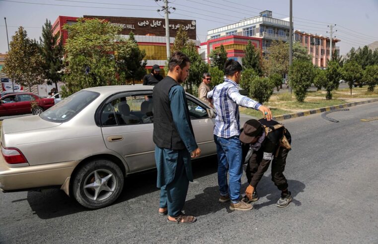 Los talibanes detienen a 200 hechiceros en medio de una campaña contra la brujería