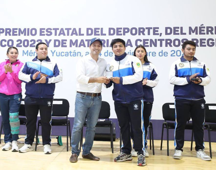 Entrega Mauricio Vila Premio Estatal del Deporte y Mérito Deportivo Yucateco 2023 