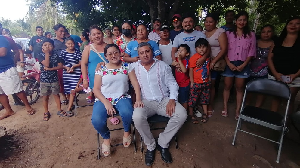 El joven empresario «Sorullo» Núñez gana la encuesta en Telchac Puerto