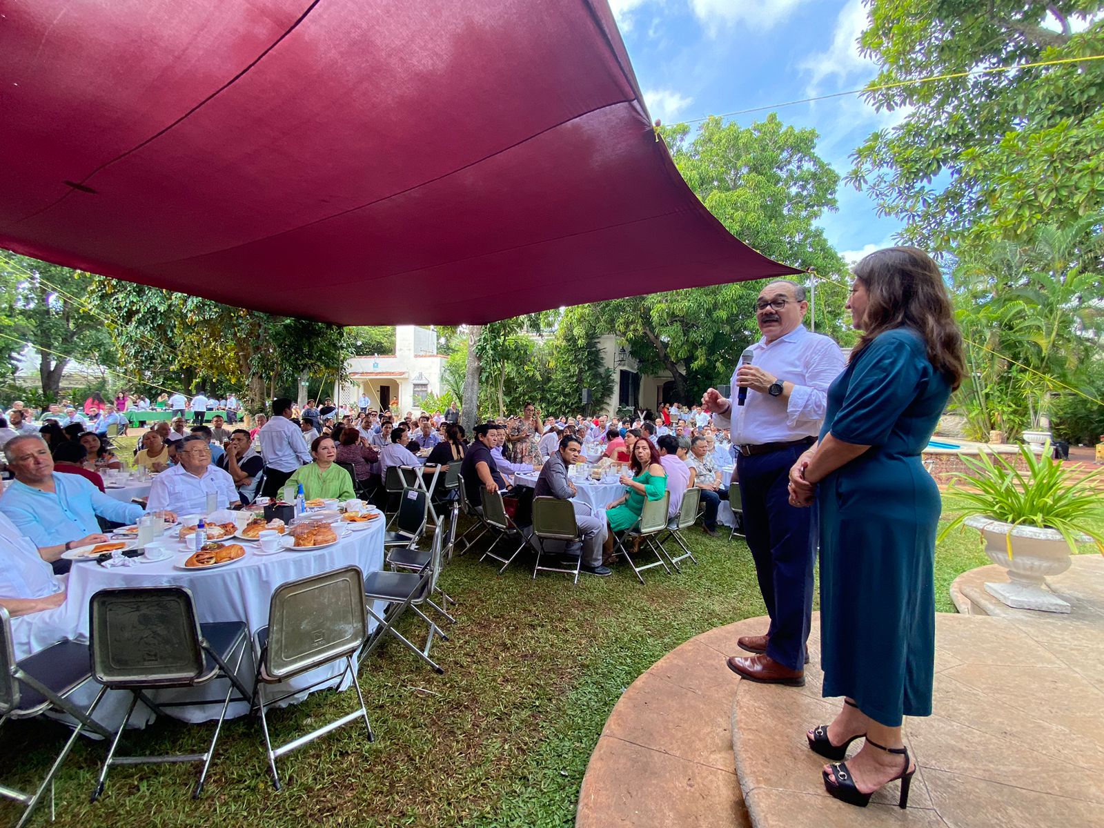 El tradicional «Desayuno de amigos”, de Ramírez Marín, reúne a más de 700 personas