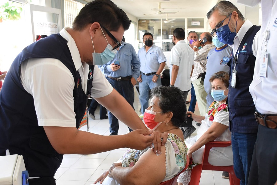 Con buen avance la vacunación contra la influenza en Yucatán