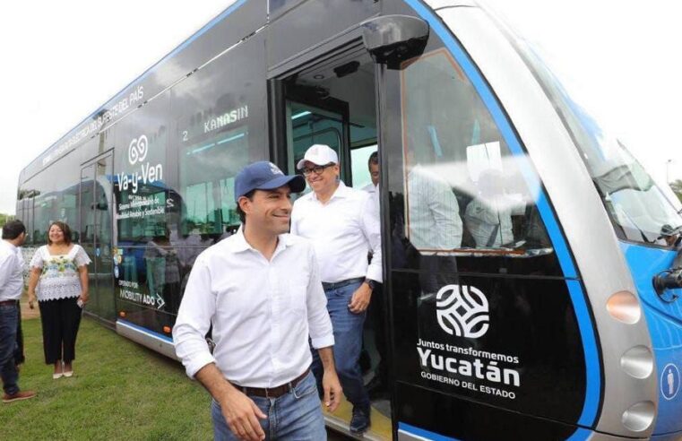 Mauricio Vila  realizó el primer recorrido de prueba del Ie-tram