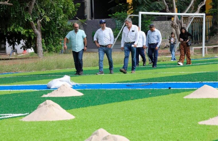 Próximo a concluir la modernización de 8 canchas de fútbol en el Kukulcán