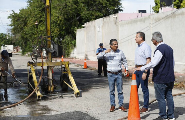 El alcalde de Mérida supervisa mantenimiento al parque de la  Nueva Sambulá