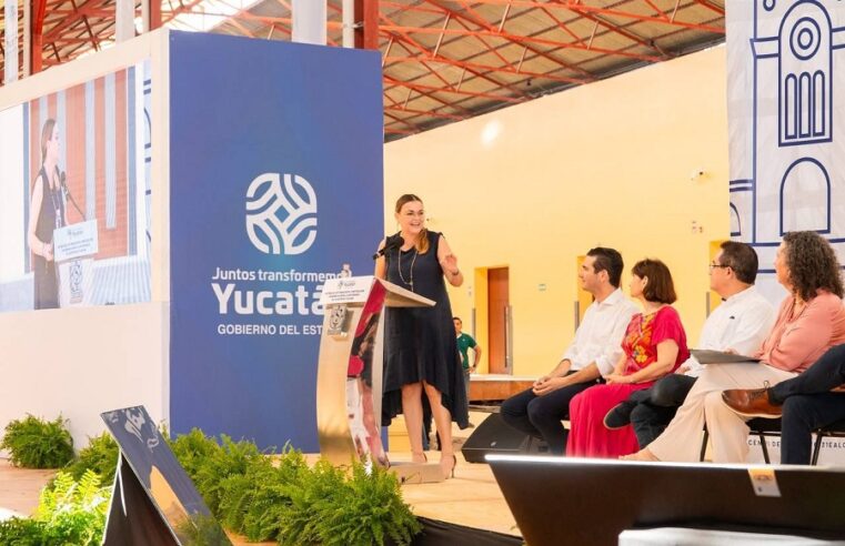 Cecilia Patrón acompaña a Mauricio Vila en la inauguración de la Universidad de las Artes