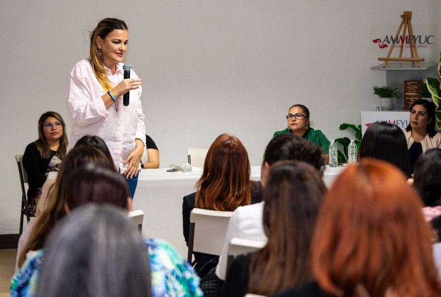 En equipo, las mujeres logramos más cambios para empoderarnos: Cecilia Patrón