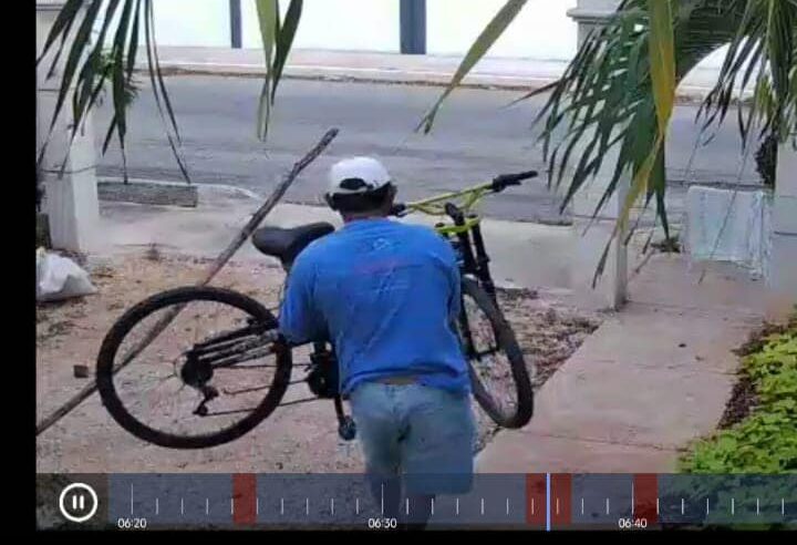 Exhiben a sujeto que robó una bicicleta en el fraccionamiento CROC Kanasín