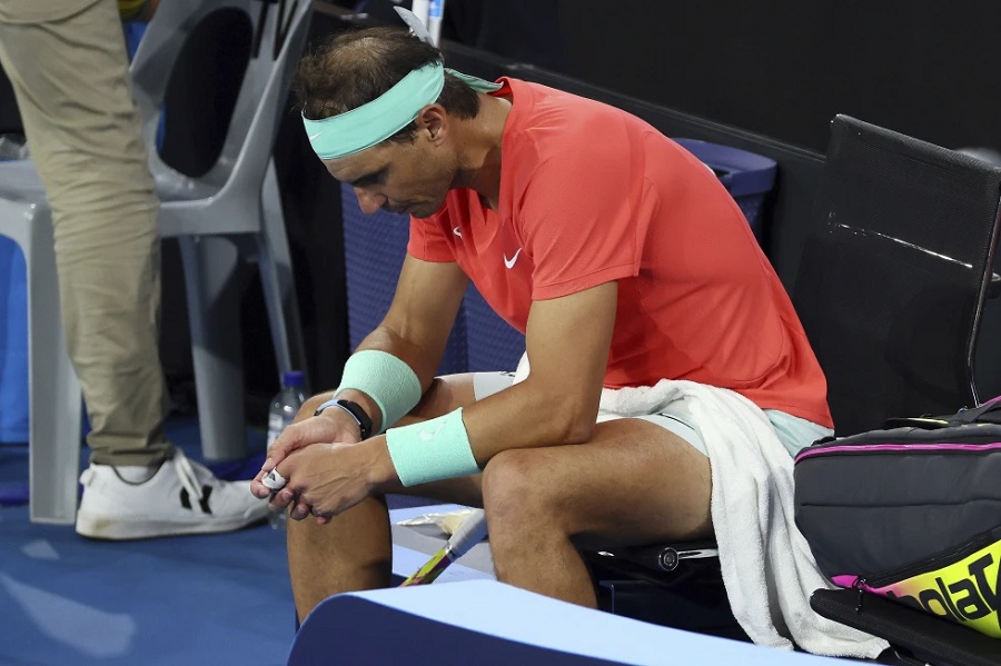 Nadal anuncia que no jugará en el Abierto de Australia por lesión