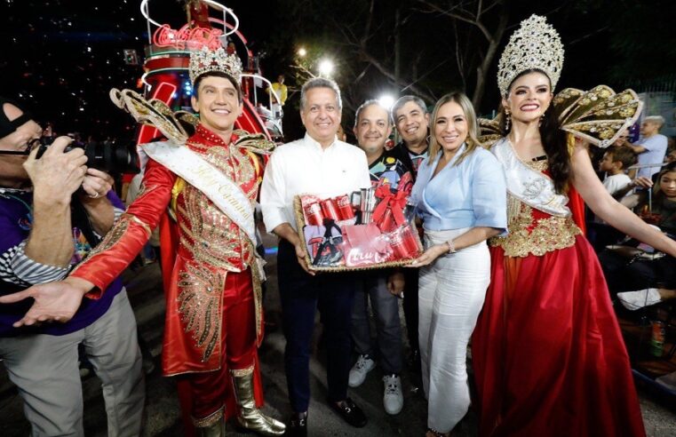 Inician los festejos en Ciudad Carnaval  con el desfile del Viernes de Corso