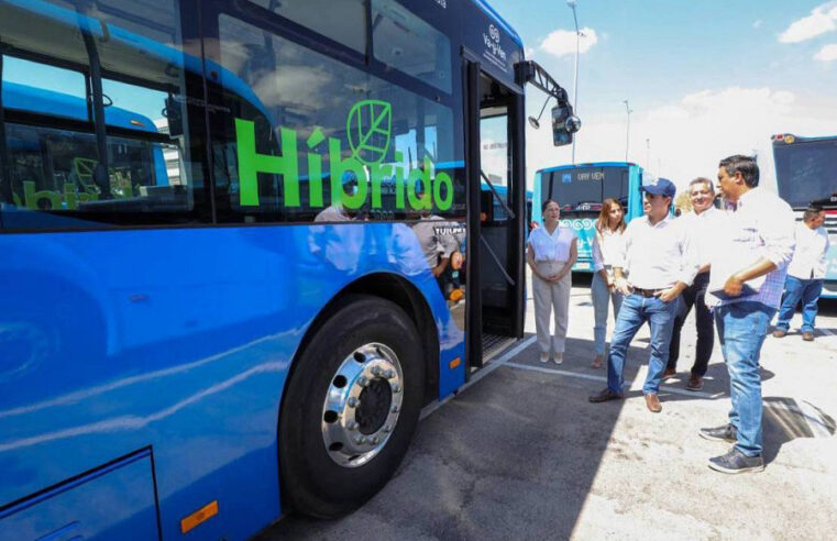 Mauricio Vila presenta autobuses híbridos para nuevas rutas Va y Ven