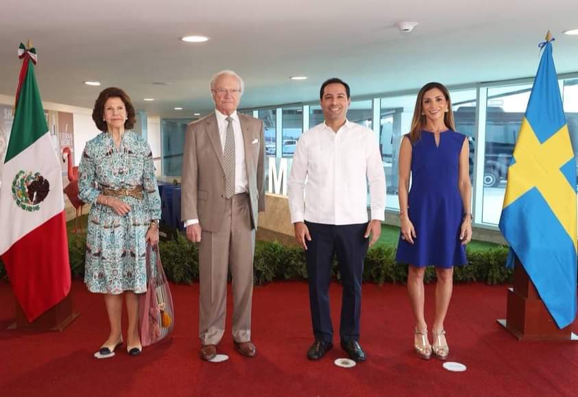 Recibe Mauricio Vila a los reyes de Suecia, Carlos XVI Gustavo y Silvia, en su llegada a Yucatán