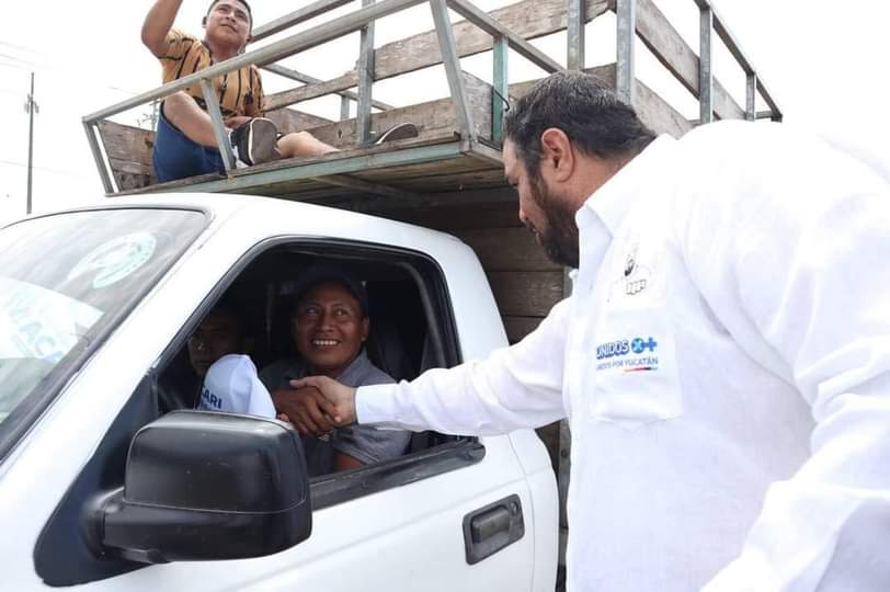 «El poni» Macari recorre Temozón, está vez sin su caballito