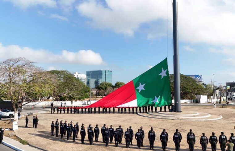 La bandera de Yucatán vuelve a ondear como símbolo de identidad