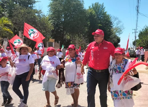 Rolando Zapata recorre Abalá en el inicio de campaña de la candidata Lolita Ayala