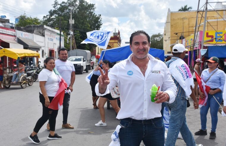 Dejan caminando solo por calles de Seyé a Julián Zacarías, el falso candidato maya