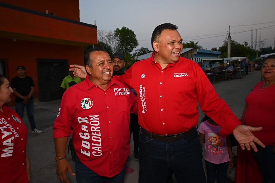 Rolando Zapata se compromete con Peto para cumplir lo que necesita la comunidad