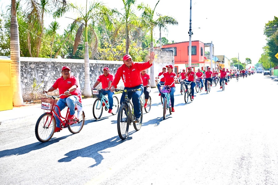 Rodada de Rolando Zapata con priistas en Mocochá