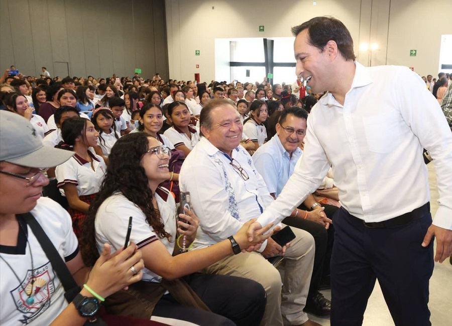 El Gobernador Mauricio Vila inaugura el “Encuentro Familia y Juventudes Yucatán»