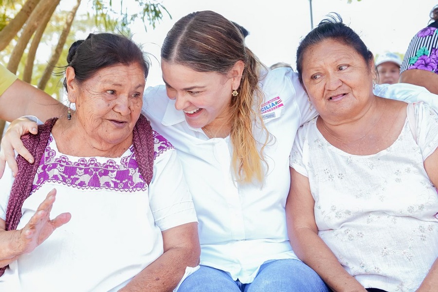 «Alcaldesa cerca de ti» de Cecilia Patrón llevará servicios y trámites a colonias y comisarías de Mérida