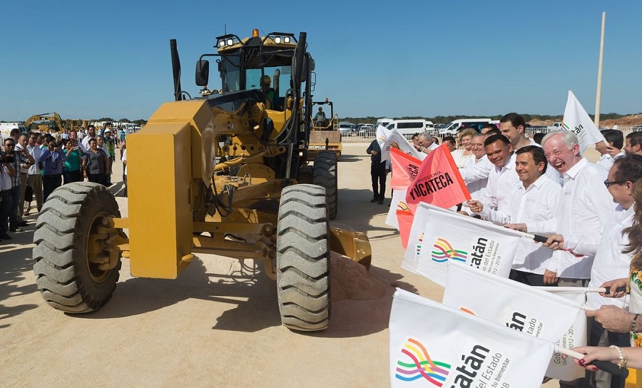 Rolando Zapata, comprometido a crear más y mejores fuentes de trabajo para los yucatecos