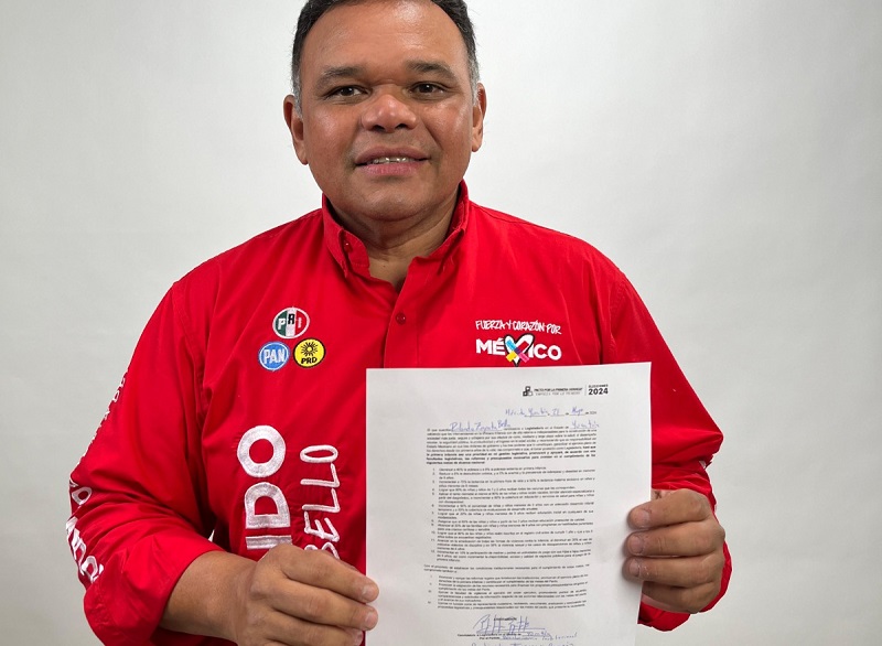 Rolando Zapata Bello firma el Pacto por la Primera Infancia