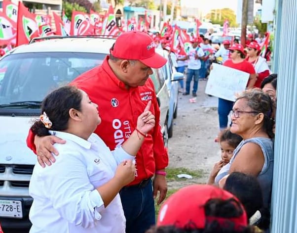 Varias encuestas dan como amplios ganadores a Rolando Zapata y Kathia Bolio rumbo al Senado