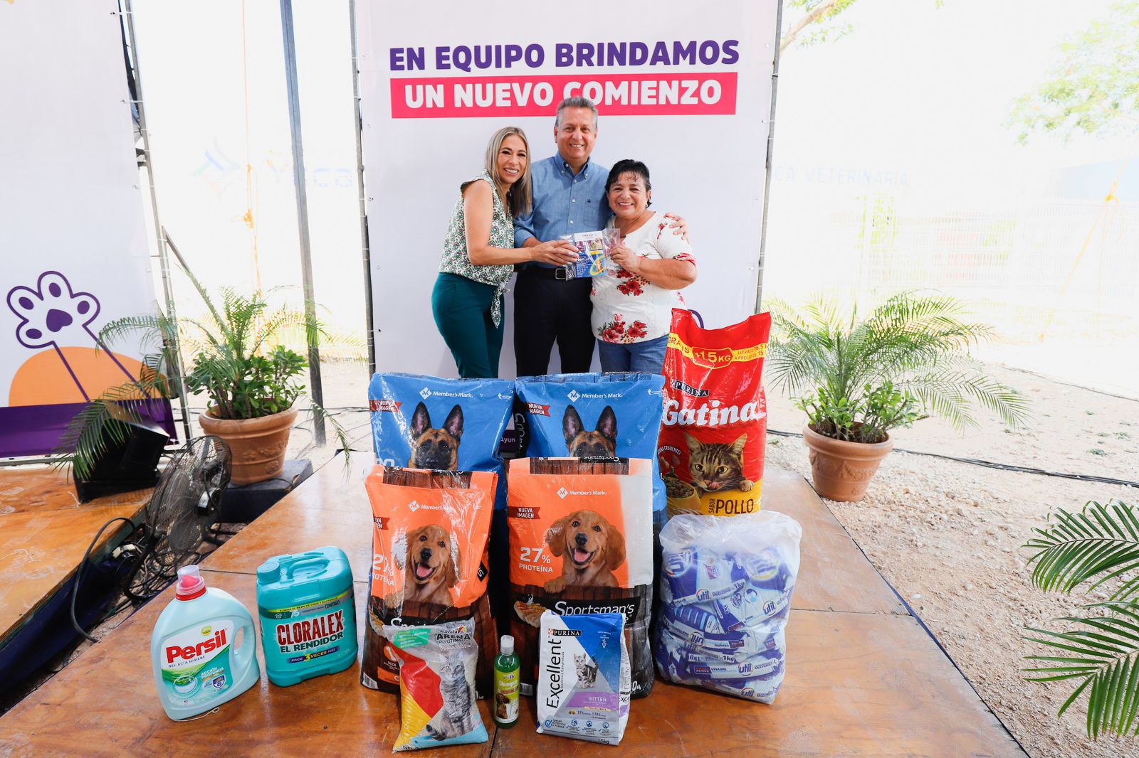 El Ayuntamiento entrega apoyos a agrupaciones y rescatistas de perros y gatos