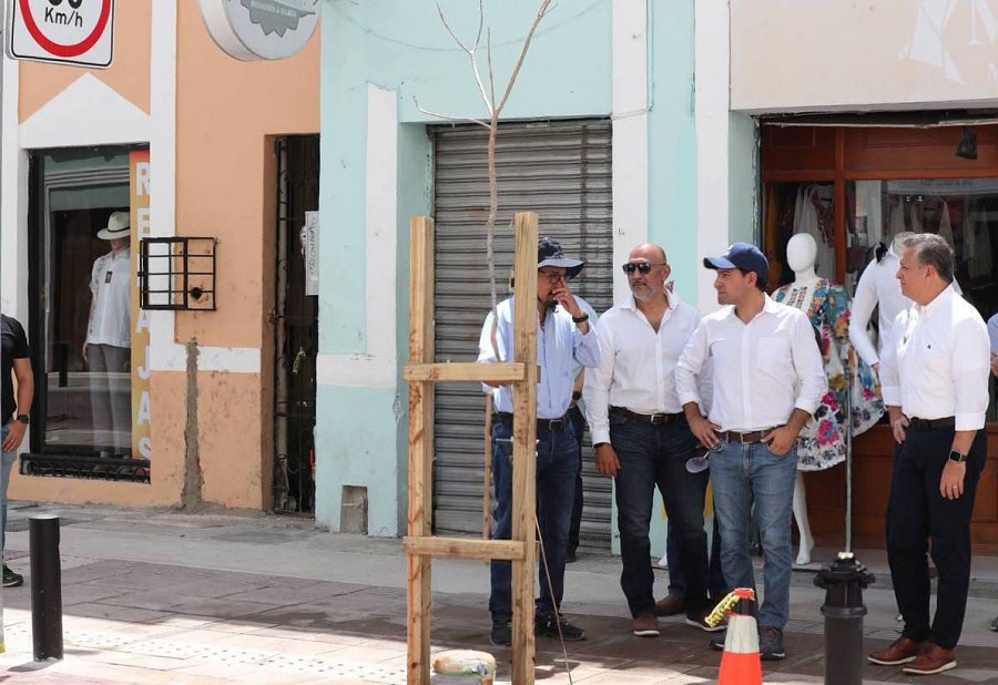 Mauricio Vila supervisa los trabajos del Corredor Turístico y Gastronómico sobre la calle 60