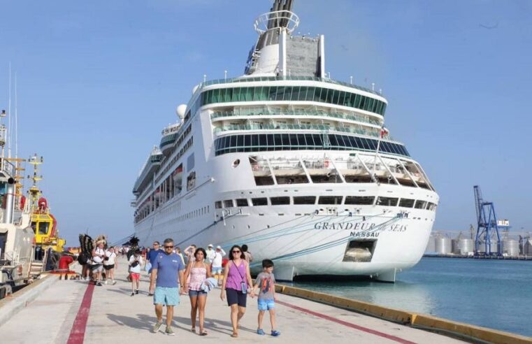 Yucatán recibe por primera vez al crucero Grandeur of the Seas de Royal Caribbean