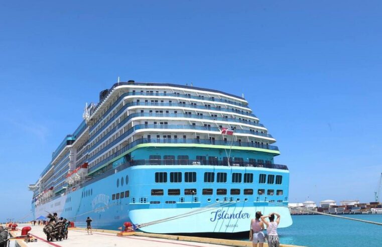 Llega por primera ocasión a Yucatán el crucero Islander de la naviera Margaritaville at Sea